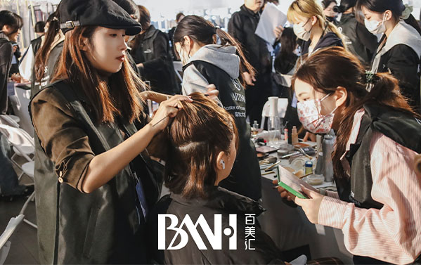 2026学化妆，从新手到专业化妆师的成长指南