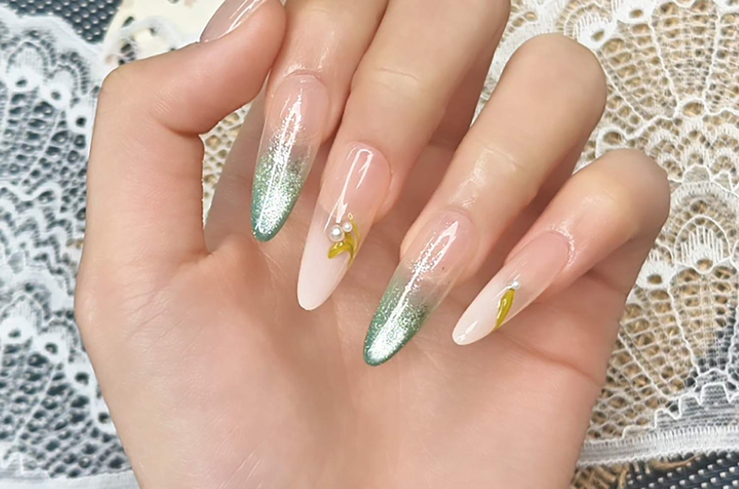 春日鸢尾叶美甲教学视频